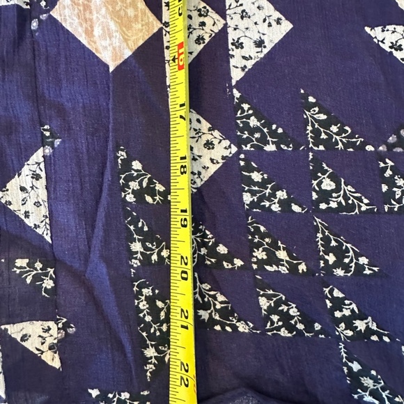 Madewell Smocked Mockneck Top in Patchwork Quilt — Size Medium | Like New - Picture 6 of 6